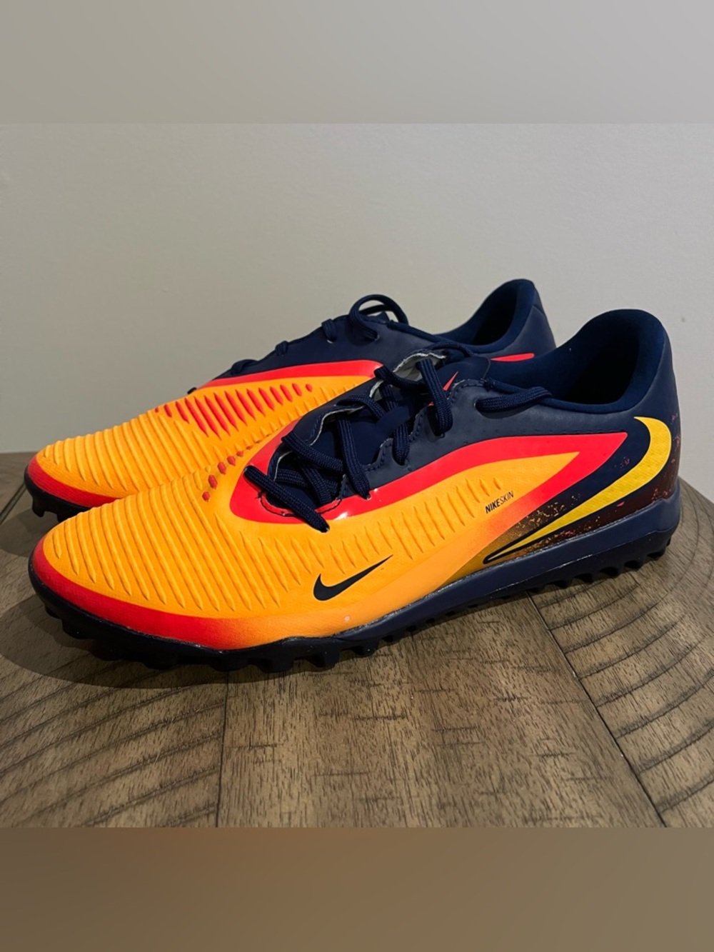Nike Phantom 6 Low Academy Men’s Sz 8.5 Erling Haaland Orange Turf Soccer Shoes
